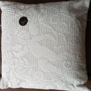 bar a créa coussin dentelle recyclée Thelma