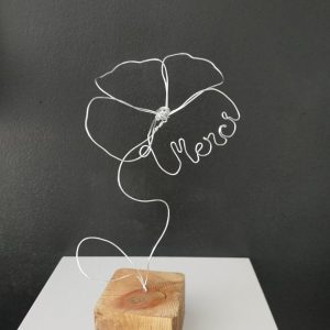 compo vase de 3 roses en papier recyclé