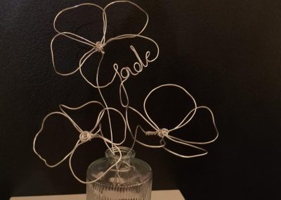 compo vase de 3 roses en papier recyclé